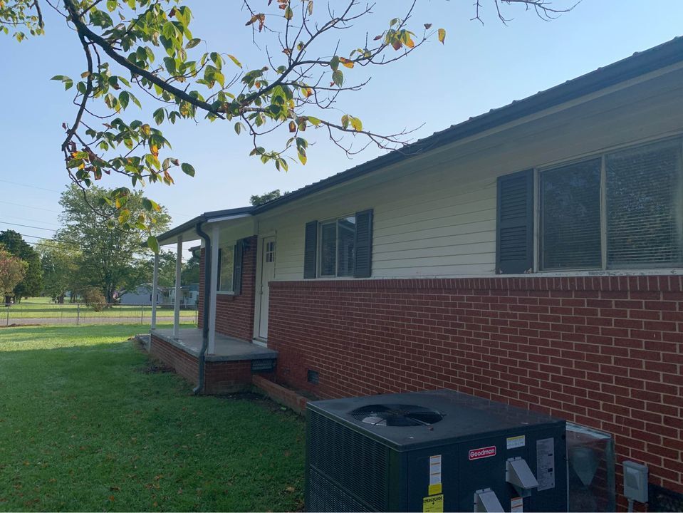 Foto principal - 1110 Hancock Rd