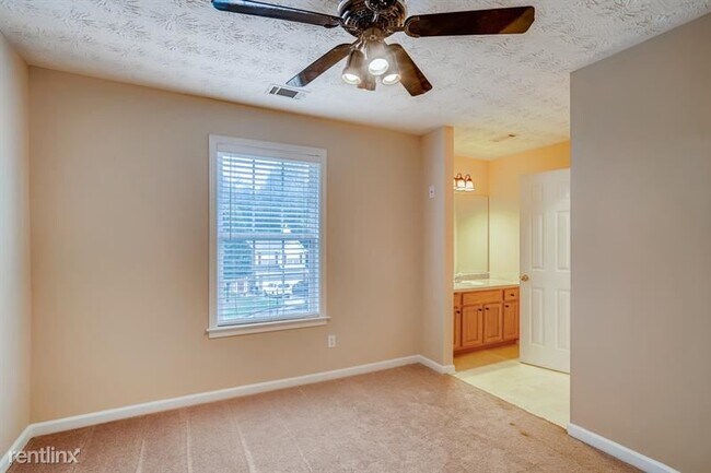 Foto del edificio - 3 br, 2.5 bath House - 3911 Bogan Mill Rd