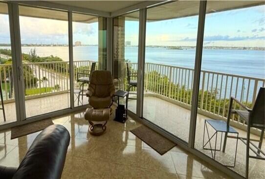 Building Photo - 5480 N Ocean Dr