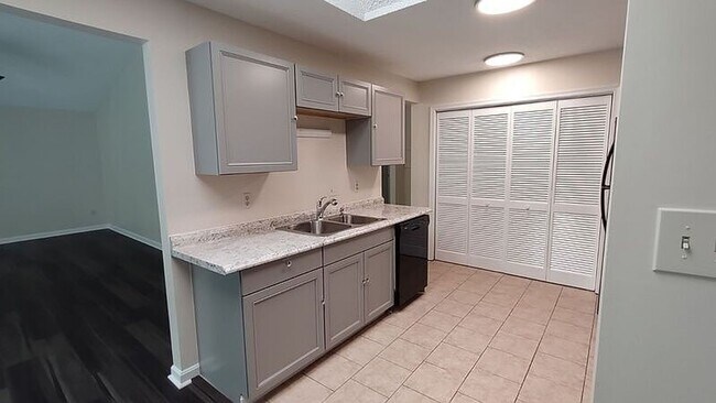 Foto del edificio - Chisle Run- 2 bedrooms and 1.5 bathrooms