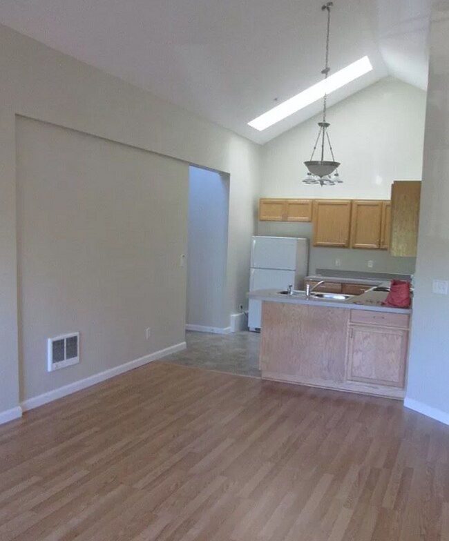 Foto del edificio - Upscale 2 bedroom duplex - Available NOW