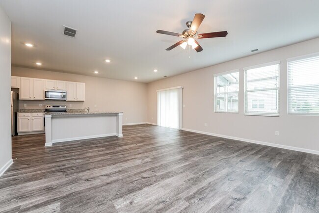 Building Photo - 238 Hamilton Pointe Dr