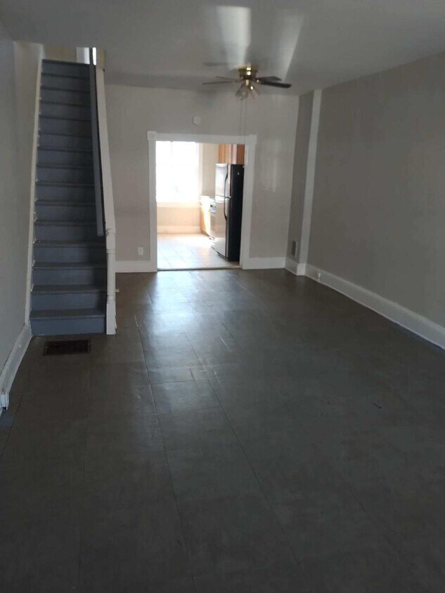 Foto principal - 1519 E 28th St