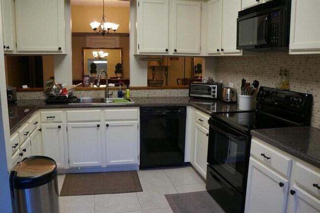 Foto del edificio - 1707 Gingerleaf Ln