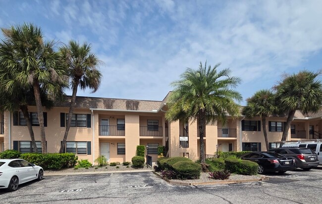 Building Photo - 100 Grand Blvd