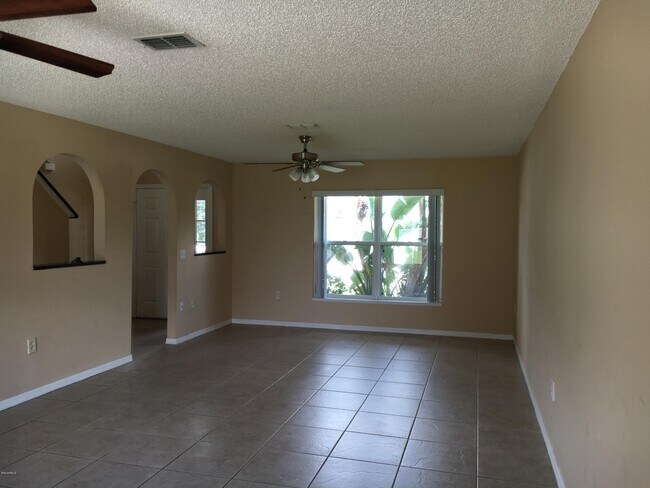 Foto del edificio - 1793 Sawgrass Dr SW