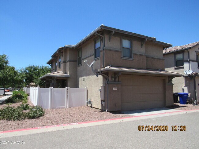 Building Photo - 3922 E Jasper Dr