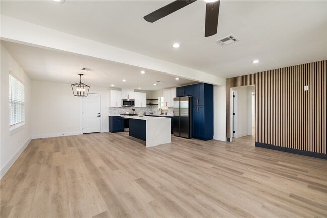 Foto del edificio - 1003 Claxton St