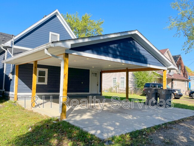 Foto del edificio - 1653 S Delaware St