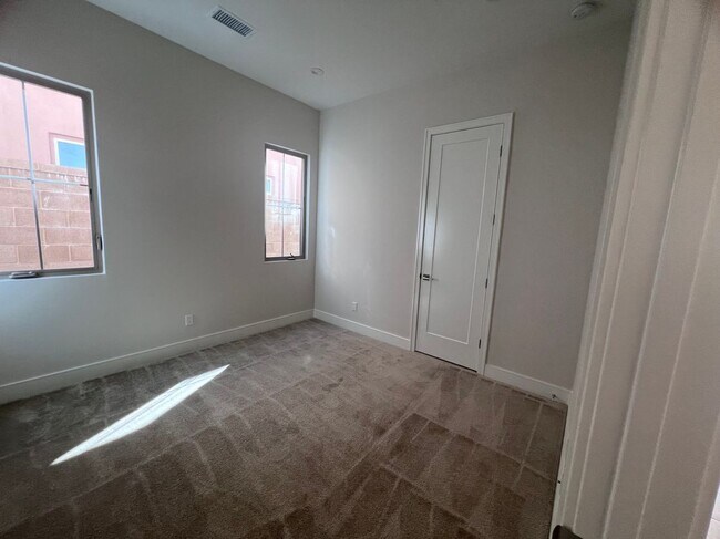 Foto del edificio - 128 Sugar Brush