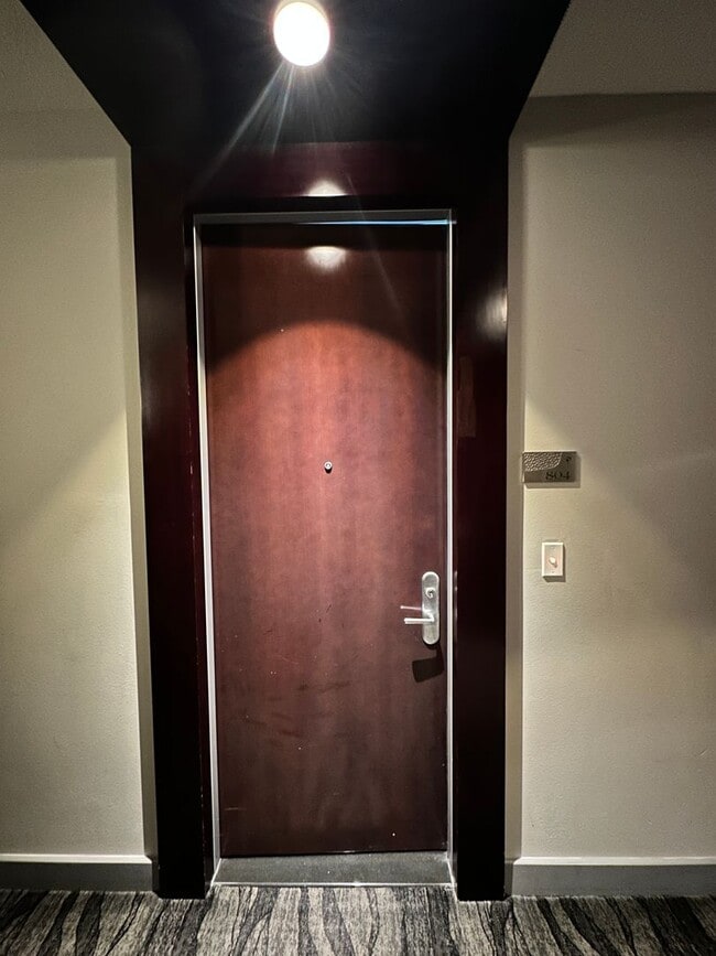 Building Photo - NO SHOWINGS UNTIL 6/3/2025