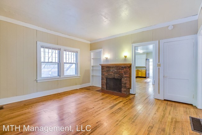 Foto del edificio - 5 br, 2 bath Apartment - 523 Dorothy Street