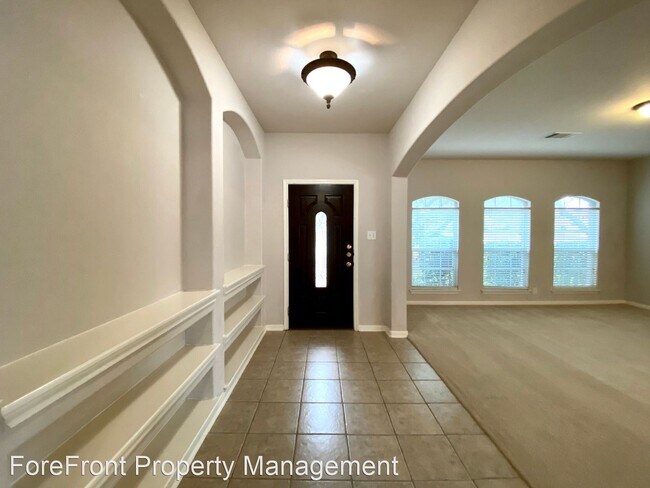 Building Photo - 5 br, 3 bath House - 111 Sable Heights