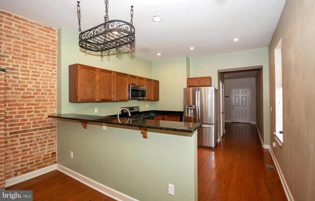 Building Photo - 1700 S Hanover St