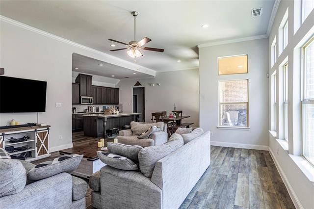 Foto del edificio - 904 Parkside Dr