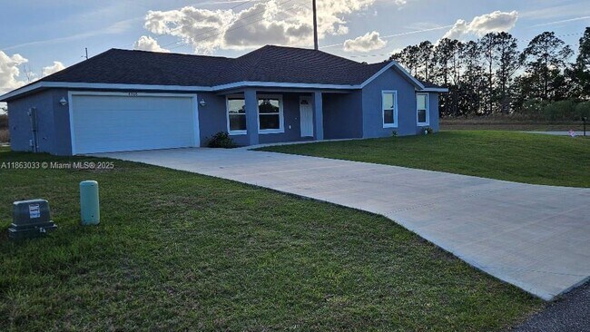 Building Photo - 4868 SW 131st Pl
