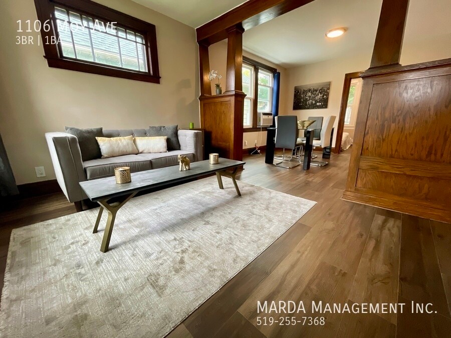 Photo principale - CHARMING 3+1BED/1BATH HOUSE IN WALKERVILLE...