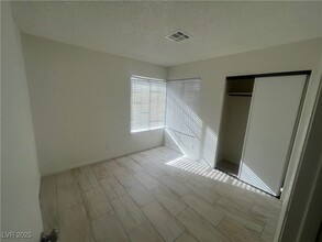 Building Photo - 368 Abbington St