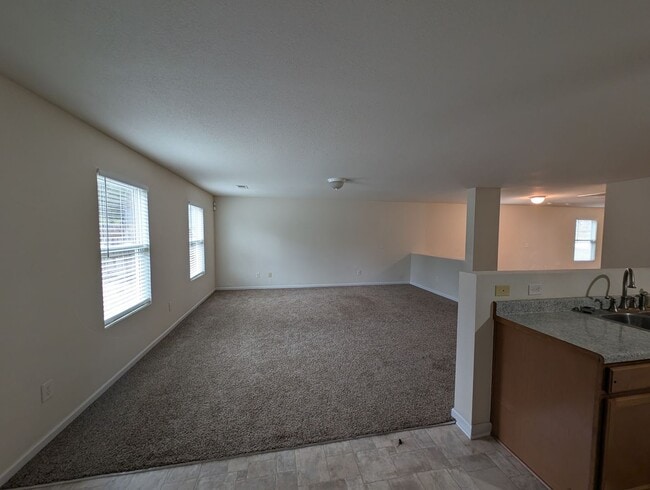 Foto del edificio - 204 Valleyside Dr NE