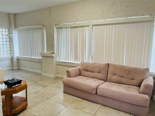 Foto del edificio - 1536 Polk St
