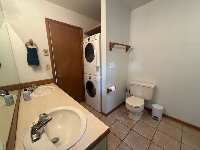 Foto del edificio - 1BD/1BA Steamboat Mountain Furnished Rental