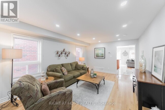 Building Photo - 63 Feint Dr