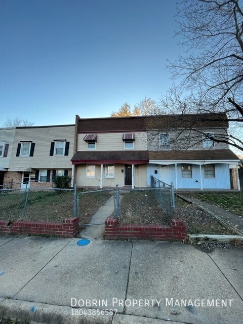 Primary Photo - 3325 Dill Ave