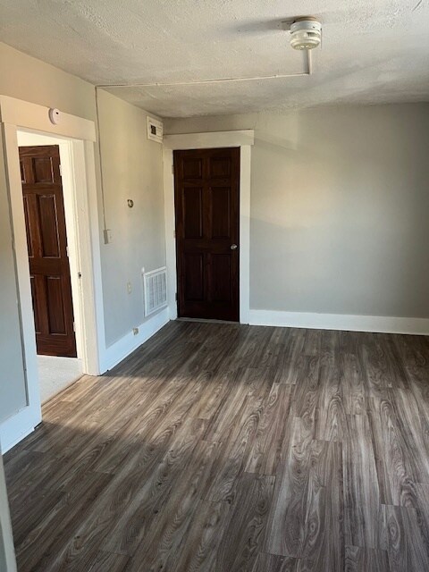 first bedroom - 233 S Market St