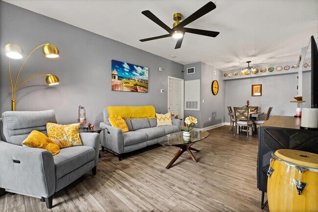 Foto del edificio - 3714 Palm Desert Ln