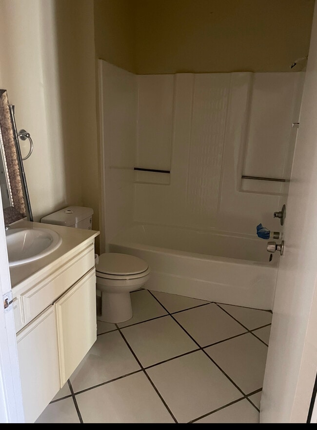 Segundo baño - 7020 Coldwater Canyon Ave