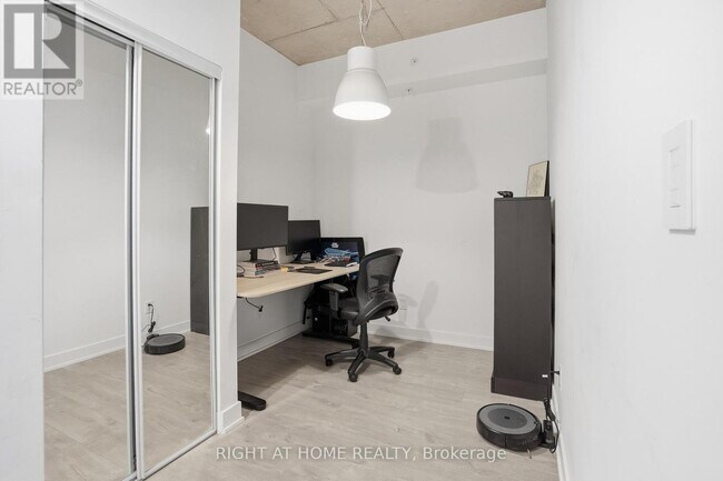 Photo du bâtiment - 109 Ossington Ave