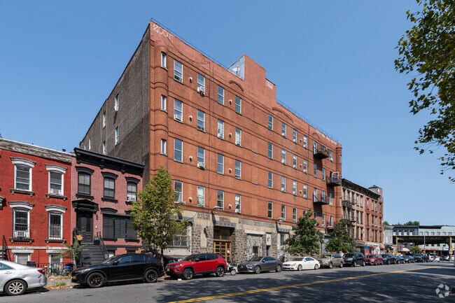 Building Photo - 885-889 Park Ave