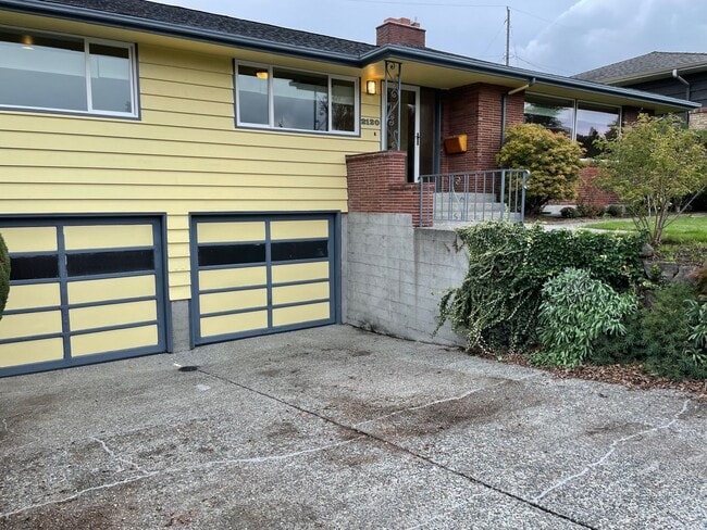 Building Photo - 2120 NW 86th St