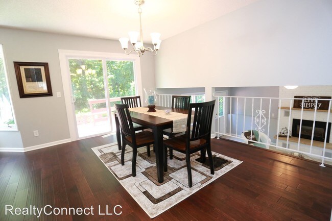 Foto del edificio - 2932 W County Rd J