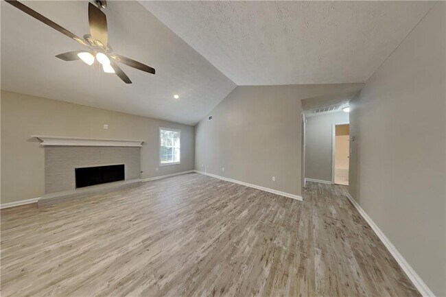 Foto del edificio - 3944 Riverstone Dr