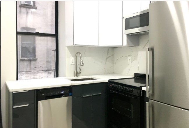 Primary Photo - 618 W 136th St