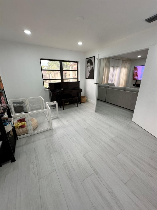Building Photo - 8660 SW 149th Ave