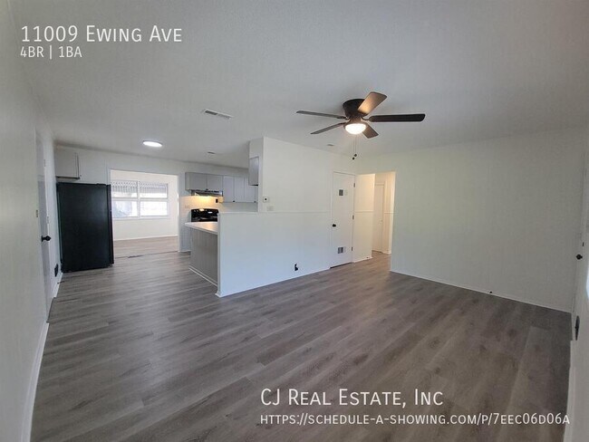 Foto del edificio - 11009 Ewing Ave
