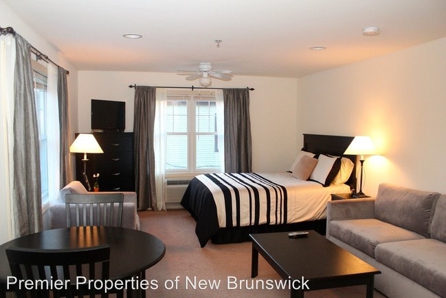 Building Photo - Studio, 1 bath Apartment - 32 Union Street