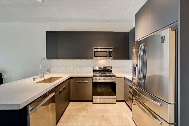 Foto del edificio - HOUSING CHOICE VOUCHER APPROVED! MOVE IN SPECIAL! **$300 OFF FIRST MONTH'S RENT!!**