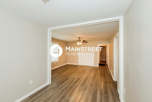 Building Photo - 3 Bedroom Pet-Friendly Home in MONROE, NC with Main Street Renewal