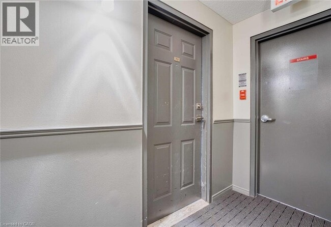 Building Photo - 30 Chapman Ct