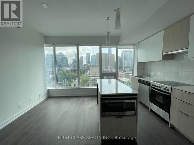 Building Photo - 203 College St