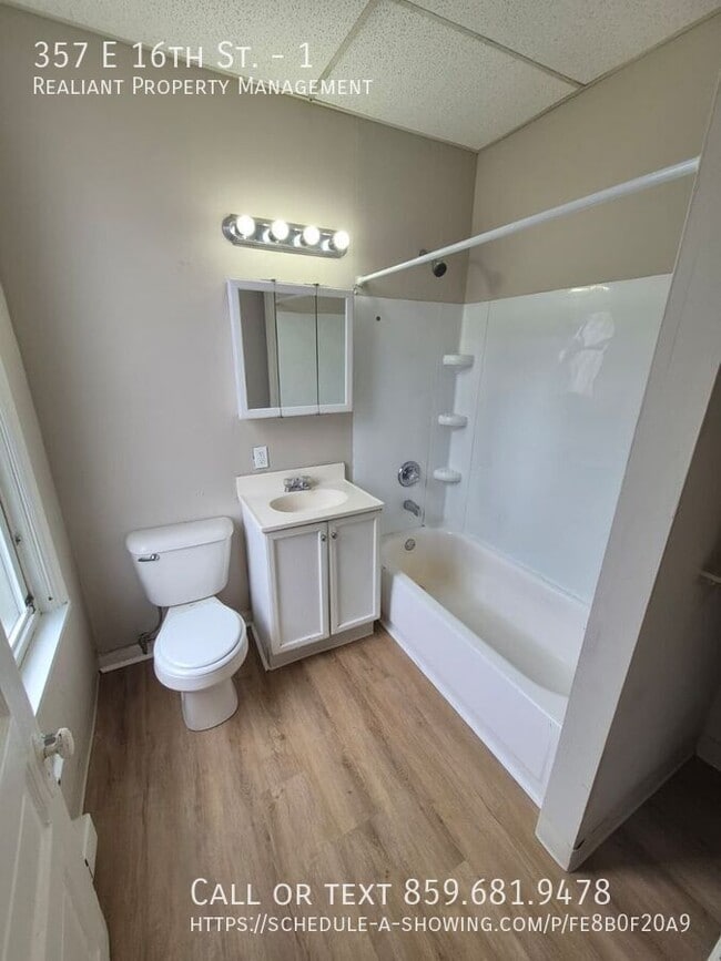 Foto del edificio - 357 E 16th St