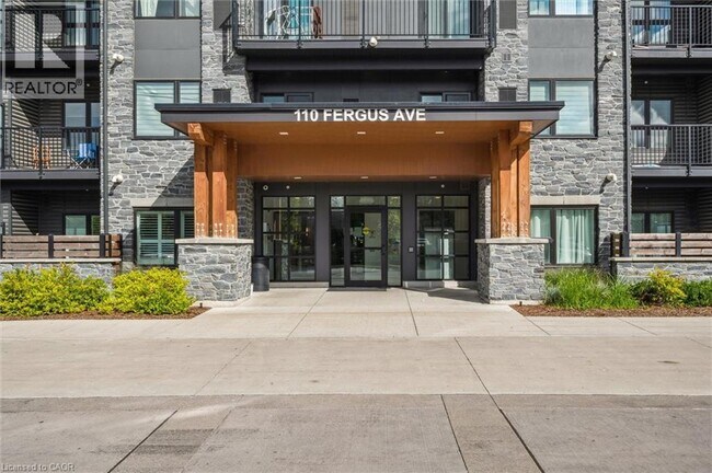 Photo du bâtiment - 110 Fergus Ave