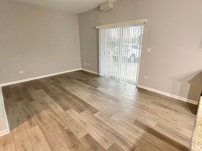 Foto del edificio - 809 E Main St