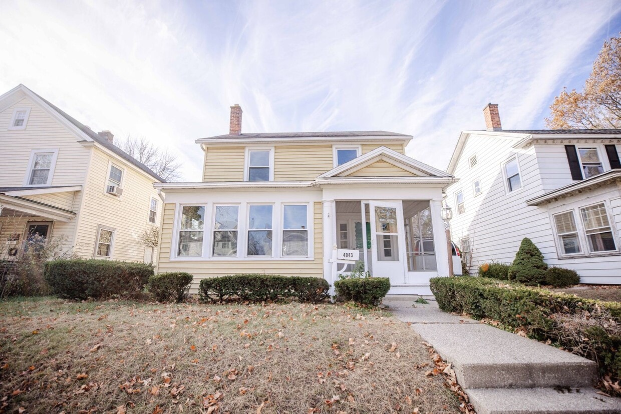 Foto principal - Beautiful three bedroom spacious house wit...