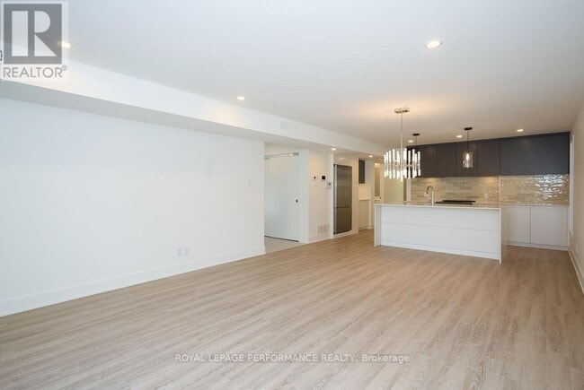 Building Photo - 574 Byron Ave