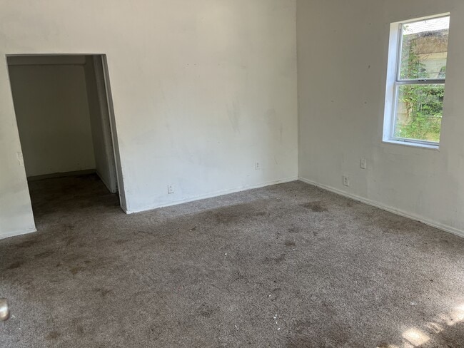 Foto del edificio - 319 N G St