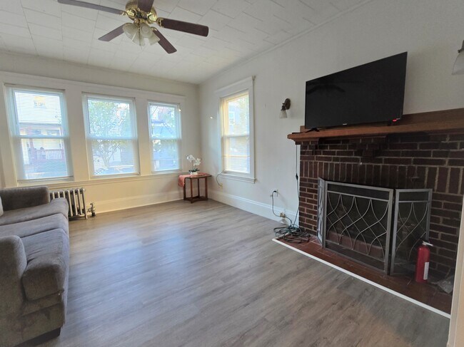 Foto del edificio - 63 Pinckney St